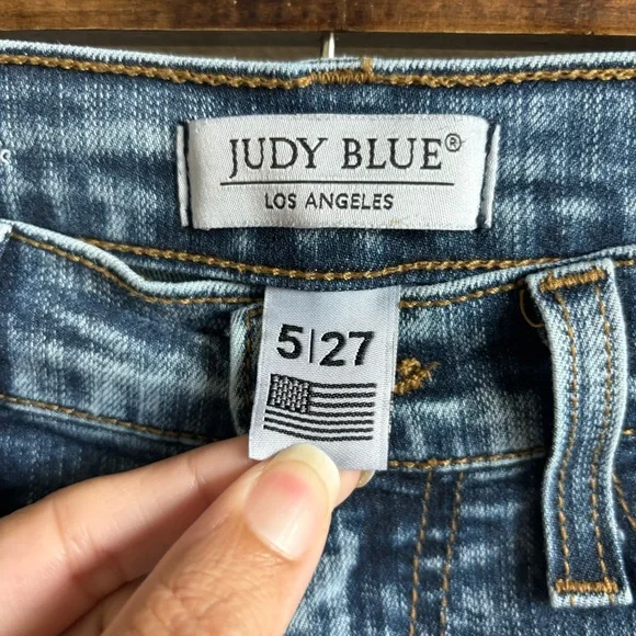 Judy Blue Flare Jeans 5/27 EUC - Picture 3 of 5